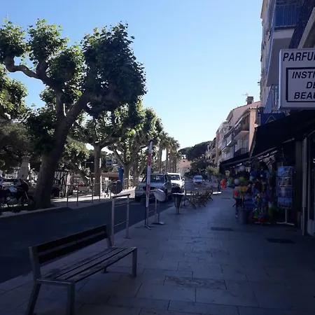 La Grande Maison Centre *