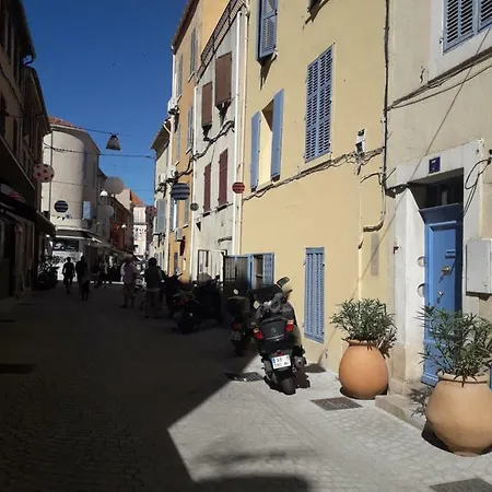 La Grande Maison Centre דירה