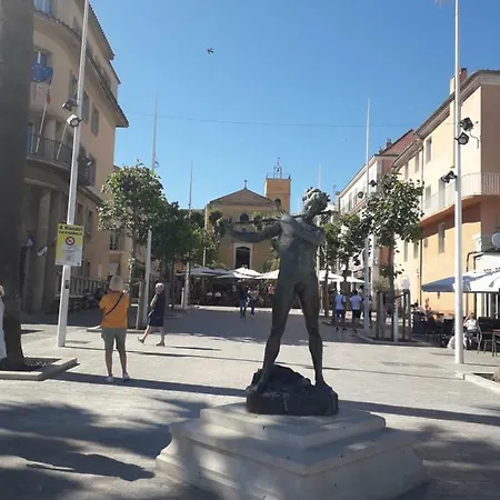 La Grande Maison Centre