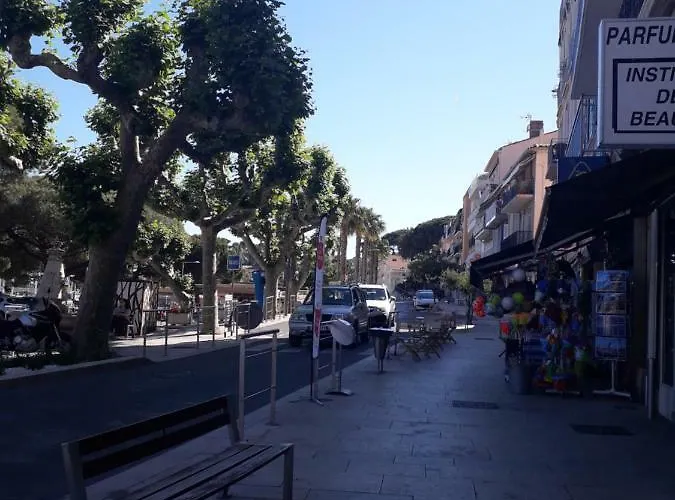 La Grande Maison Centre *